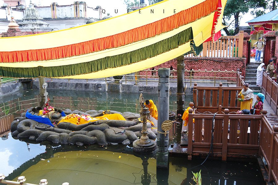 「尼泊爾加德滿都」印度教神話故事的聖地Budhanilkantha Temple