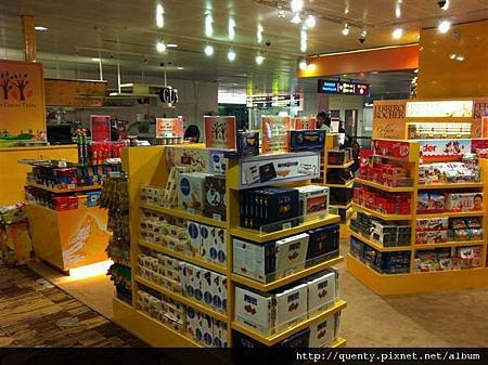 24小時營業的免稅店