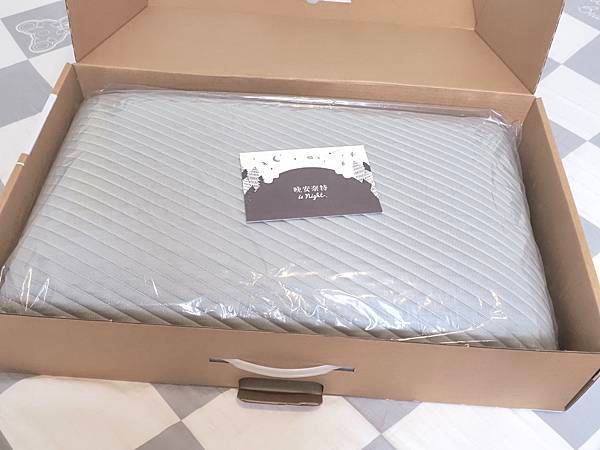 寢具｜100%台灣設計製造”晚安奈特-雙重鬆鬆枕” 經典麵包