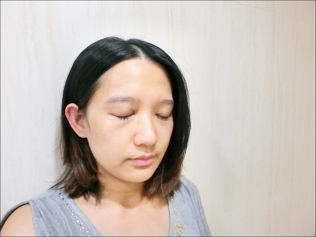 蘭芝睡美人肌極修護水凝膜CIMG8302.JPG