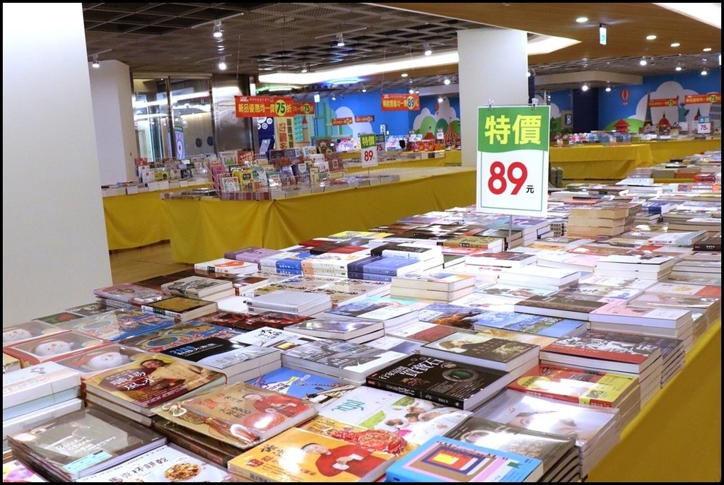 好書多移動式書店8.JPG