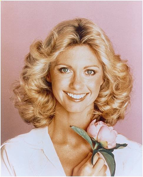 001-olivia-newton-john-theredlist