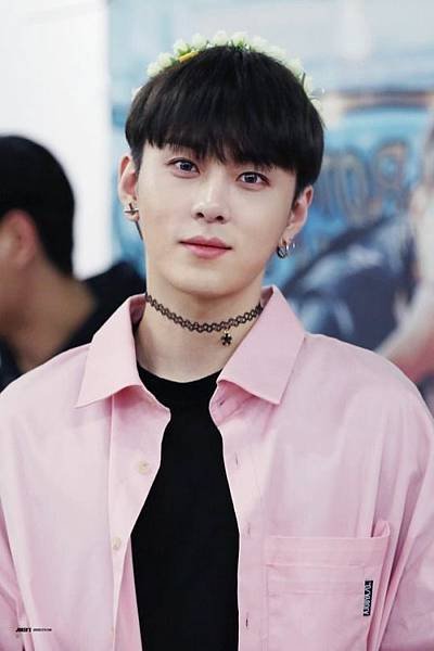 JunHyung-1.jpg