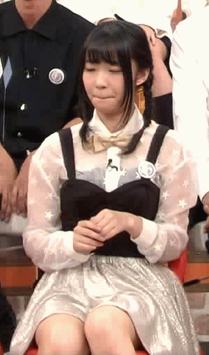 指原莉乃 掀裙玩自摸