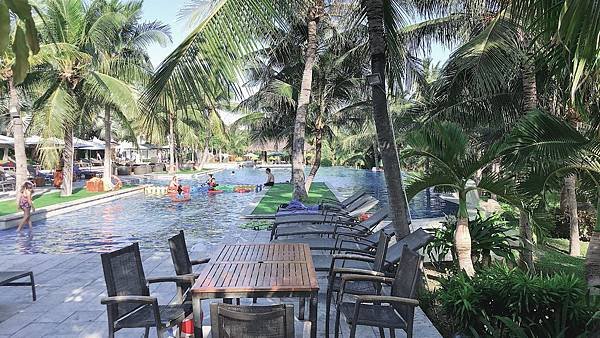 The Cliff Resort &amp; Residences