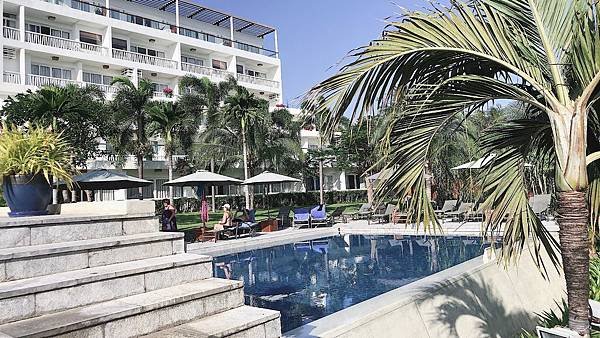 The Cliff Resort &amp; Residences