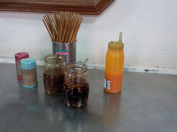 七堵米粉湯