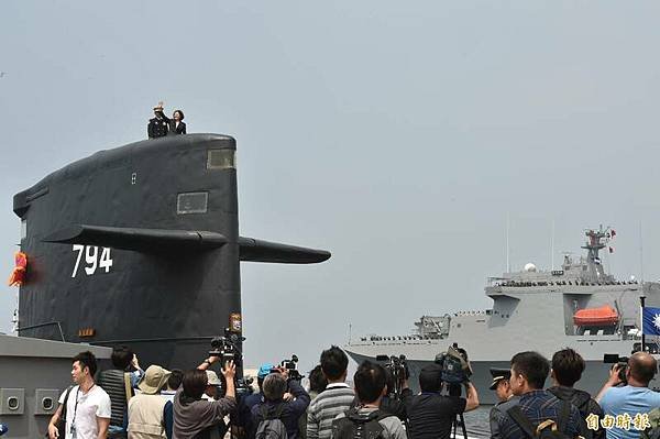 台灣潛艦國造「海昌計畫」專案召集人黃曙光 : 有台灣立委從中