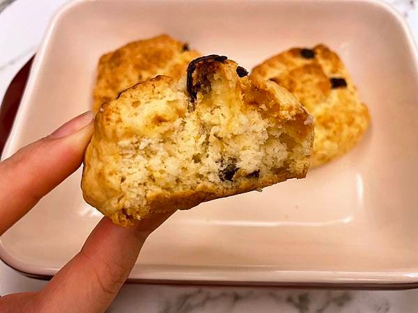 宅配美食│全家便利商店：野上麵包坊Nogami Boulangerie-葡萄司康│全家FamilyMart團購美食