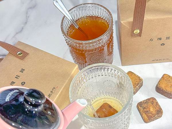 宅配美食開箱│暖暖純手作糖磚禮盒：方塊薑茶、方塊桂圓│春夏秋冬熱喝冷喝，暖心暖身年節禮盒推薦│自製飲品、甜湯每天一杯剛剛好