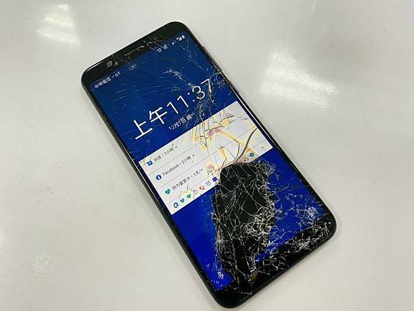 華碩ZenFone Max Pro更換螢幕 (1).jpg