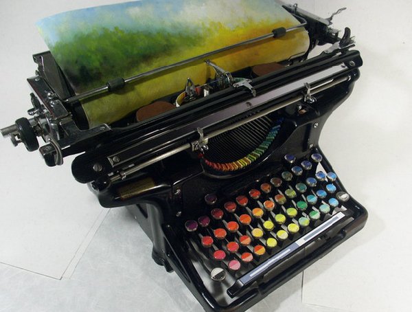 the-chromatic-typewriter-2