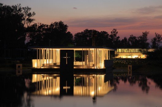 湖教堂(Lake Chapel)