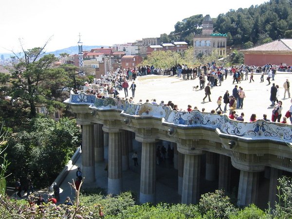 4.Parc_Guell_09.jpg