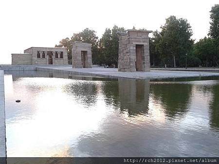 5 埃及廟(Templo De Debod) 黄昏时有古典音樂會