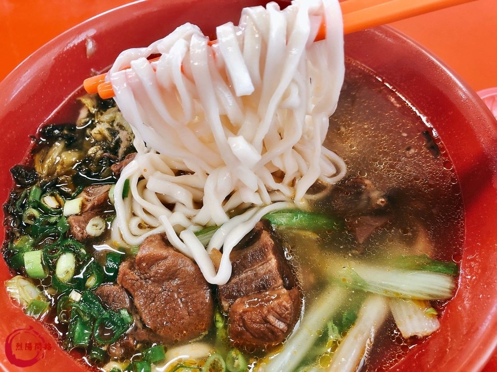 花蓮美食 梁家牛肉麵 台11美食近 太平洋公園 南濱公園 菜單