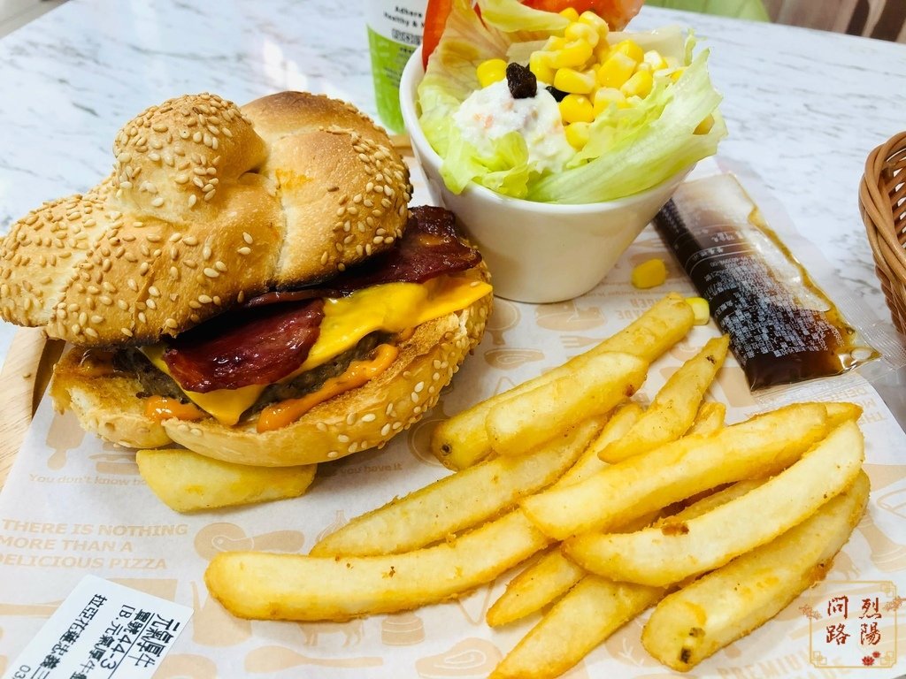 花蓮美食 拉亞漢堡忠義三店 花蓮美崙美食 菜單 烈陽問路 (33).jpg