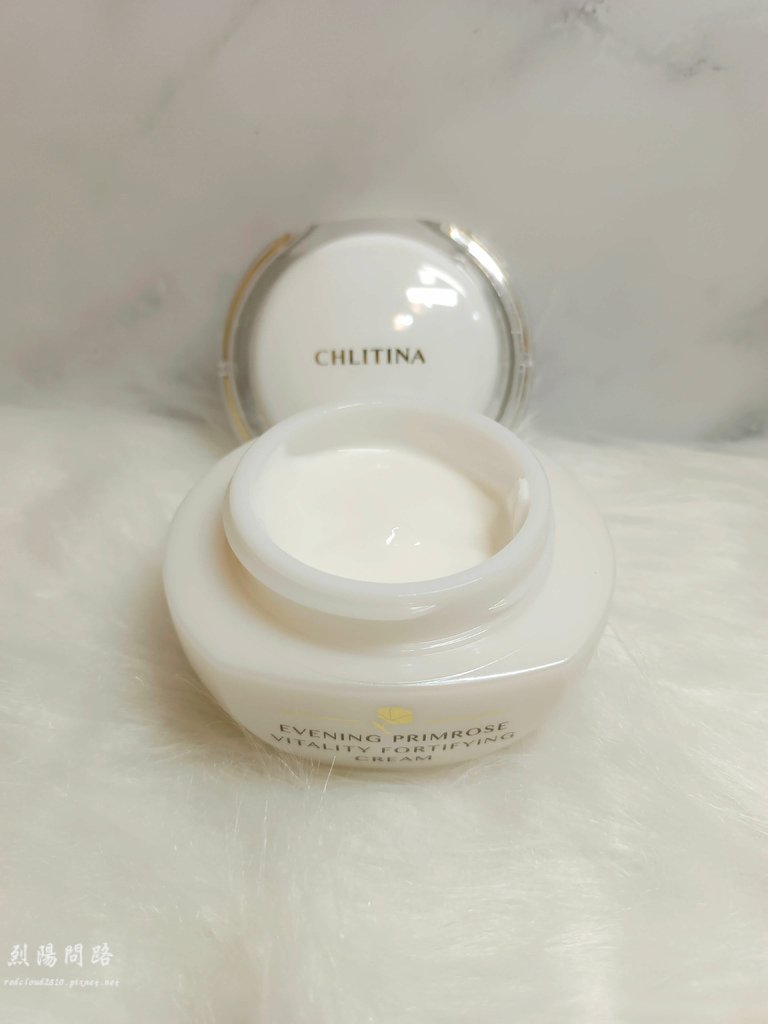 克麗緹娜 CHLITINA 月見草禦顏美顏露 月見草禦顏精華油 月見草禦顏精華霜 月見草禦顏BB霜 保養品推薦 烈陽問路 (11).jpg