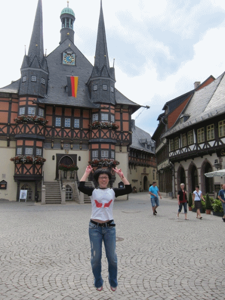 regina jump.gif