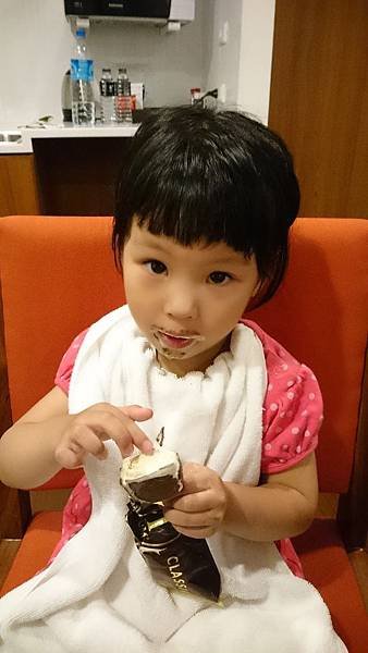 49-餐後甜點：巧克力雪榚.jpg