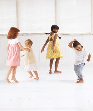 children-dancing_300.jpg