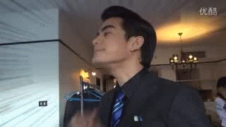 85e605950a7b0208cb50665a66d9f2d3552cc8d5.gif