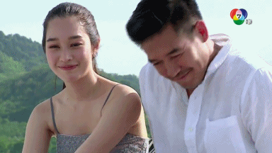 p8zec6wkwN4vkOMxIwL-o.gif