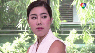 p9e4fh8ekasvVJ2Y9UY-o.gif