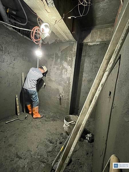 ｜浴室翻新｜八德路翻修－解決潮濕問題