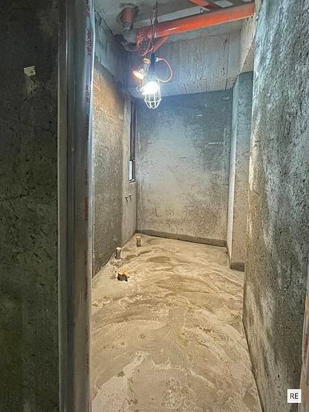 ｜浴室翻新｜1.6坪｜浴室牆打掉重蓋、大理石磚砌浴缸－二手衛