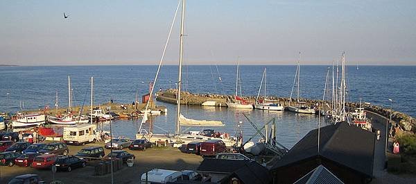 800px-Kåseberga_hamn,_Ystad.jpg