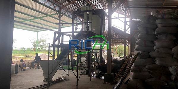 wood pellet compressor wood pelletizing machine for sale.jpg