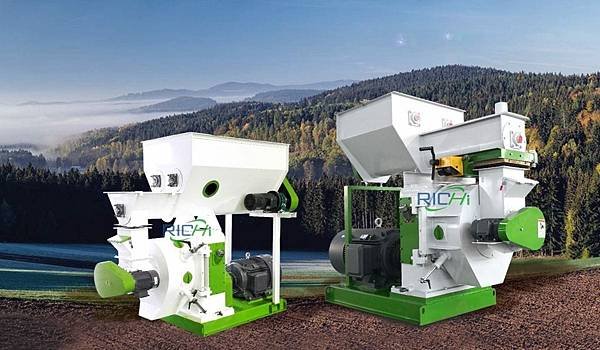 How does a biomass pellet mill