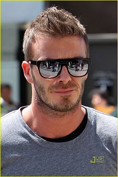 david-beckham-frozen-yogurt-25