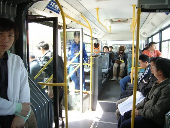 Bus-05.JPG