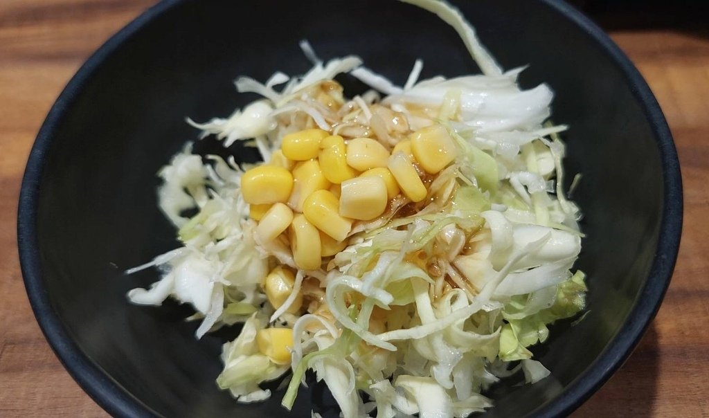 味自慢牛排沙拉.jpg