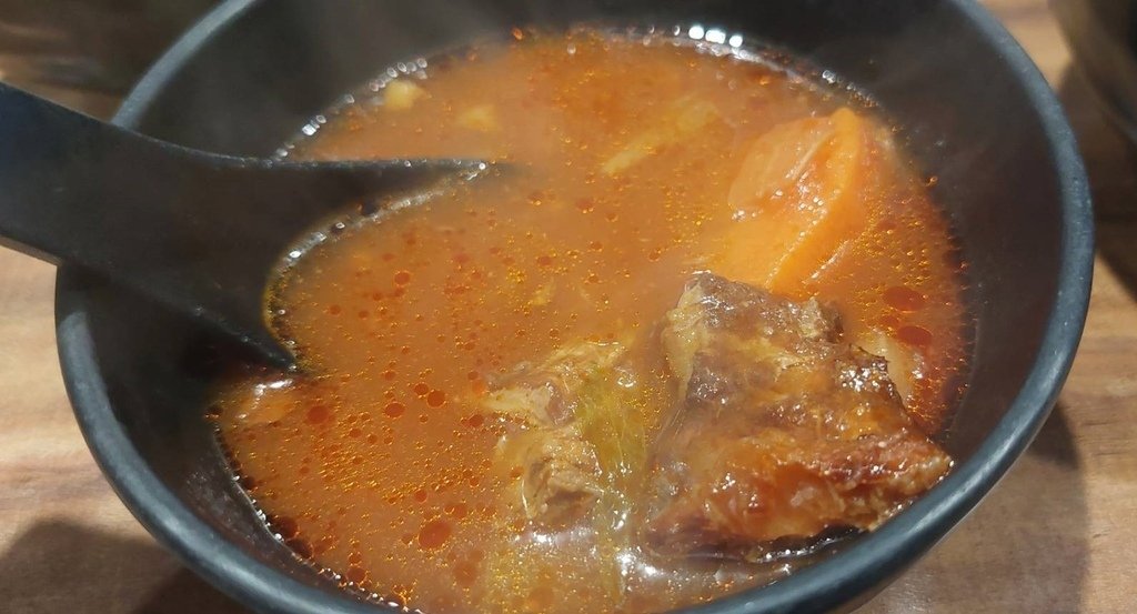 味自慢牛排羅宋湯.jpg