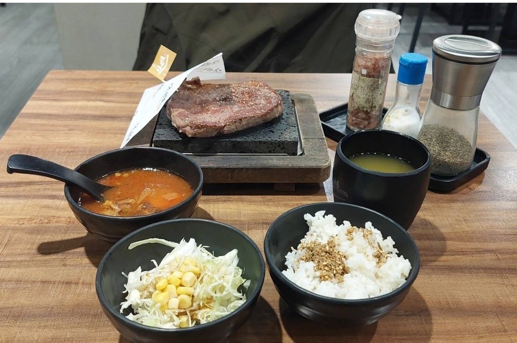 味自慢牛排整套.jpg