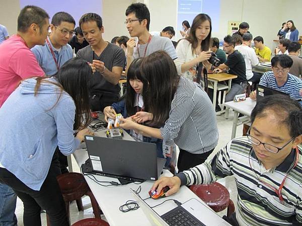 20150703- 手創兒童老師受邀英業達樂高機器人團隊競賽活動 (19)