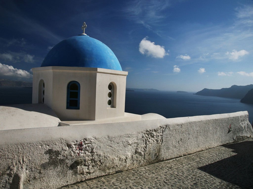 santorini-greece_96691-1600x1200