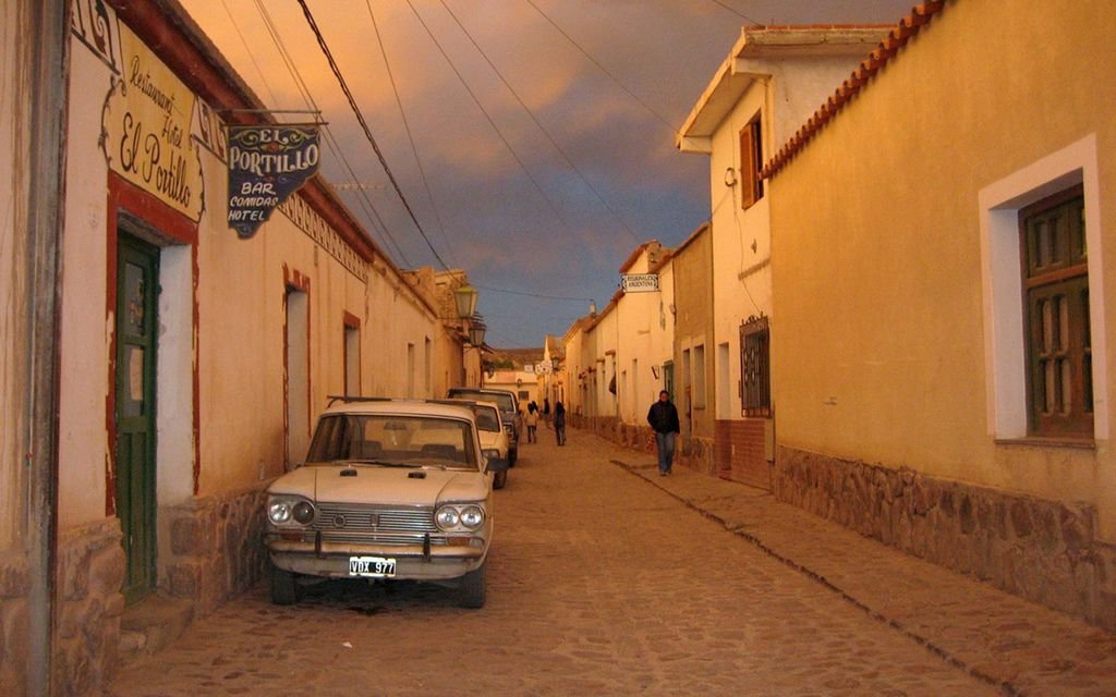 humahuaca-street-argentina