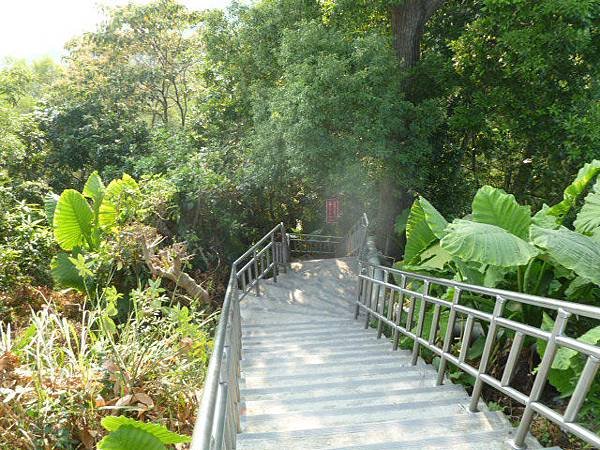 登廟步道