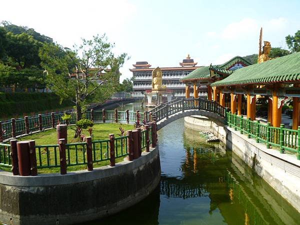 P1090103