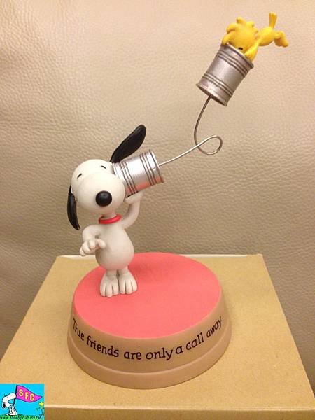 Hallmark Snoopy 雕塑-True friends are only a call away!