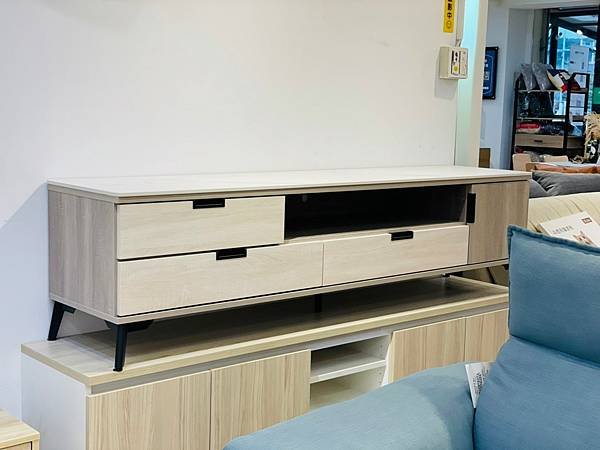 新竹家具推薦｜億家具 批發倉庫 新竹店｜MIT平價質感客製家