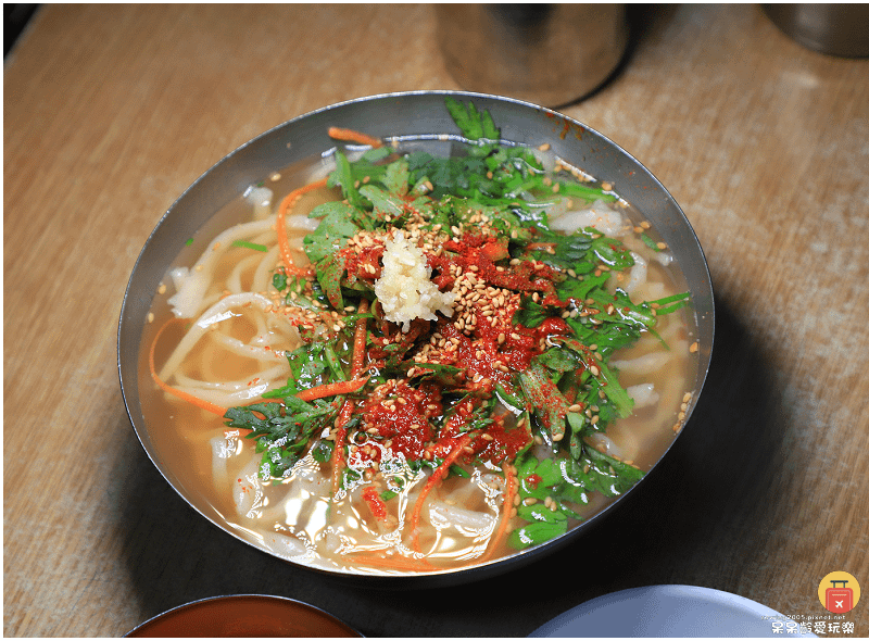 釜山西面美食｜機張手工刀削麵／刀切麵기장손칼국수！海苔飯捲！