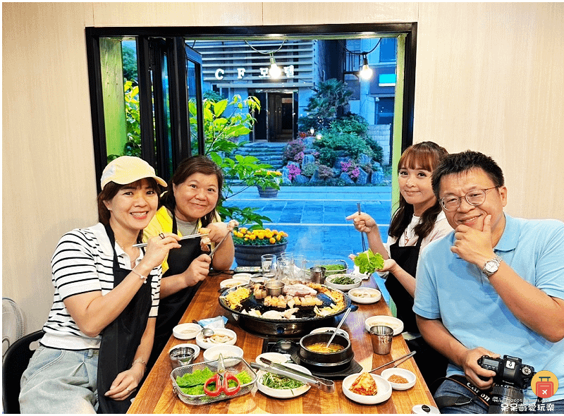 濟州島美食｜TOP富平總店탑부평 본점！黑豬肉一條街！在地人