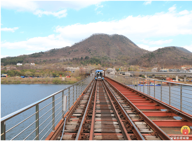 首爾近郊景點｜加平鐵道自行車Rail Park가평레일파크！
