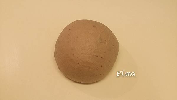 20150501黑櫻桃果醬餐包1.jpg