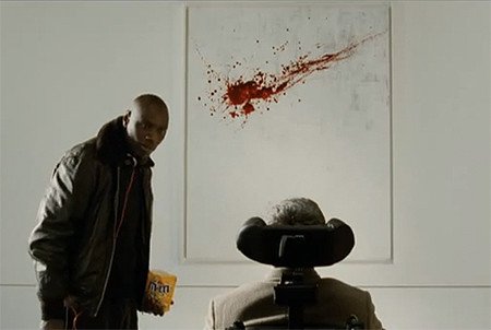 Omar-Sy-et-Francois-Cluzet-devant-le-tableau-d-Intouchables_scaledown_450